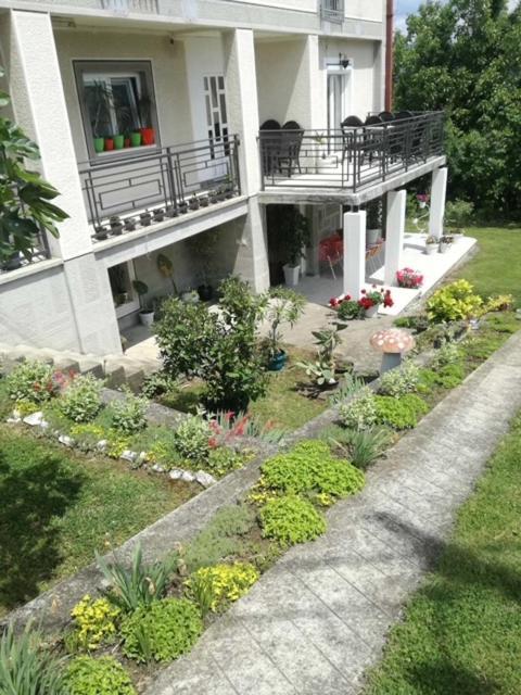 Apartman Bilja Врнячка-Баня Екстер'єр фото